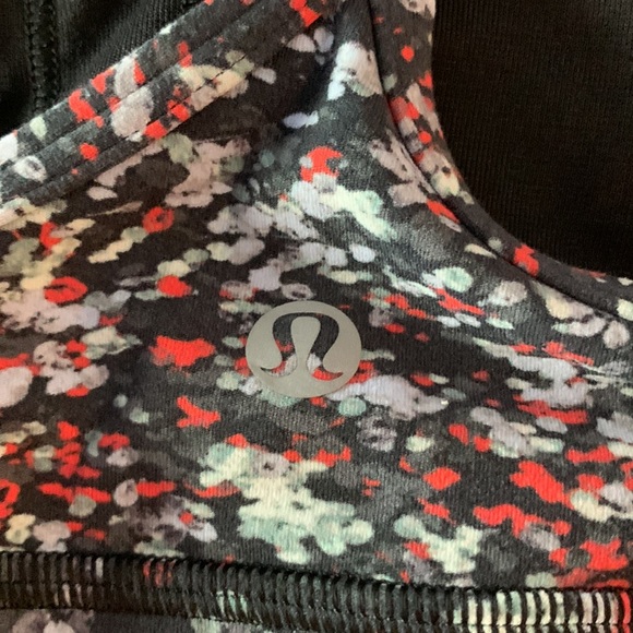 Lululemon flow Y bra in size 4. Only worn once but it was to tight on me. - Picture 3 of 3